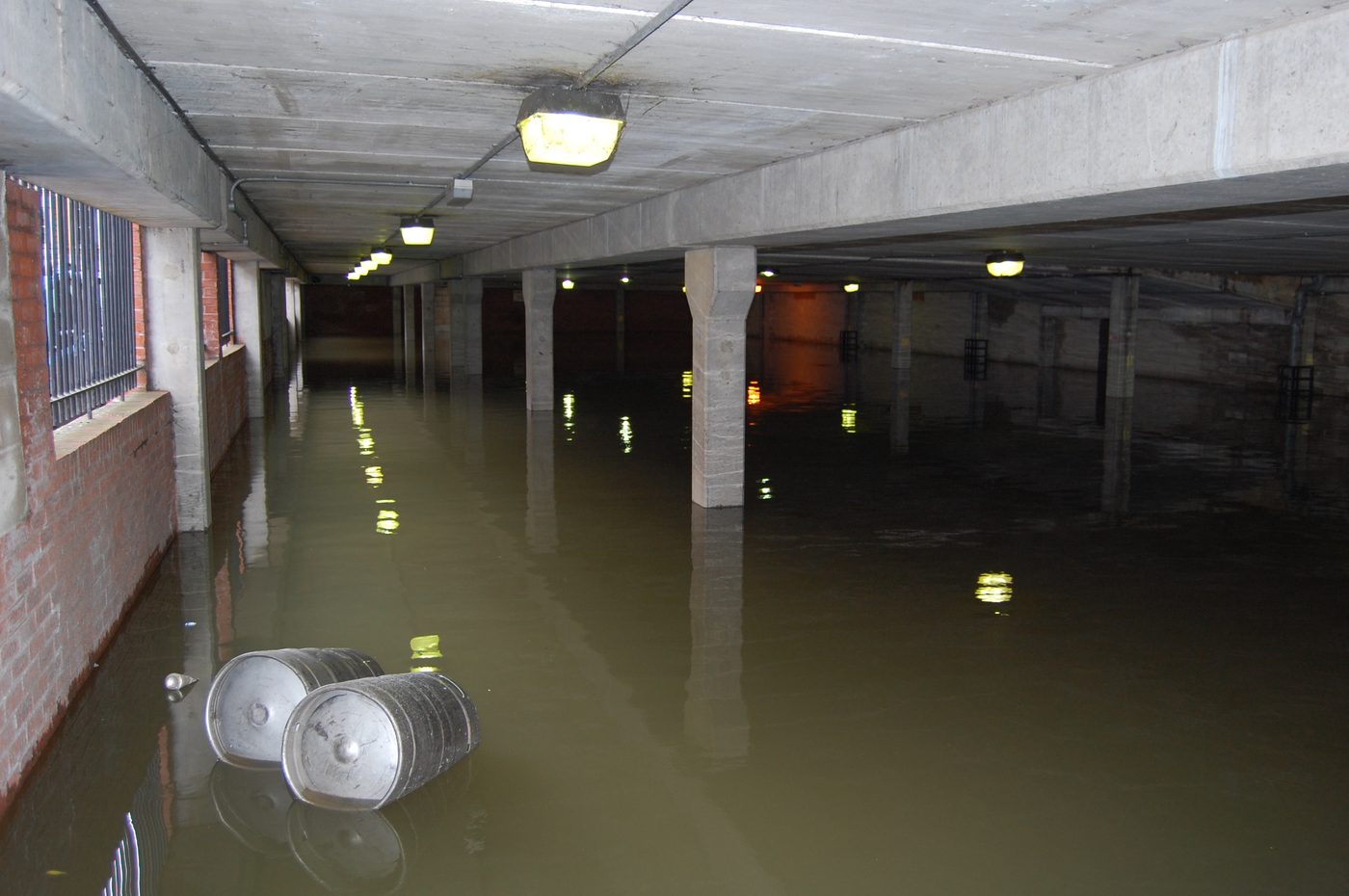 Flooded Bridge Hotel car park, Chertsey, 2014