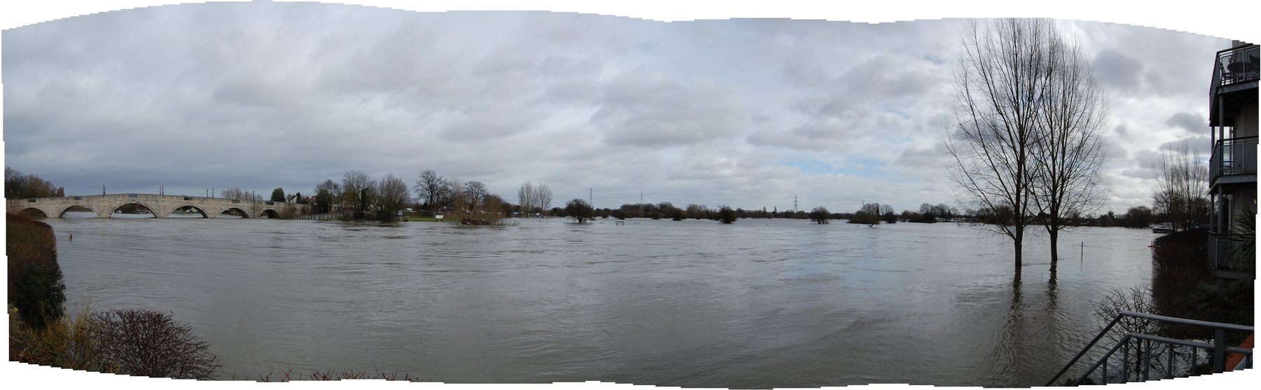 Panorama of the Chertsey floods in 2014