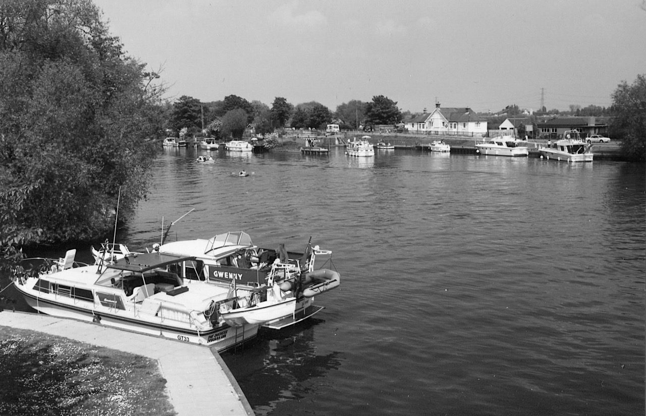 The Lock Keeper's Cottage at Chertsey Lock
